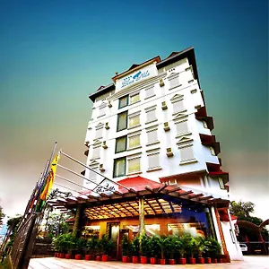 **** Hotel Blue Nile India
