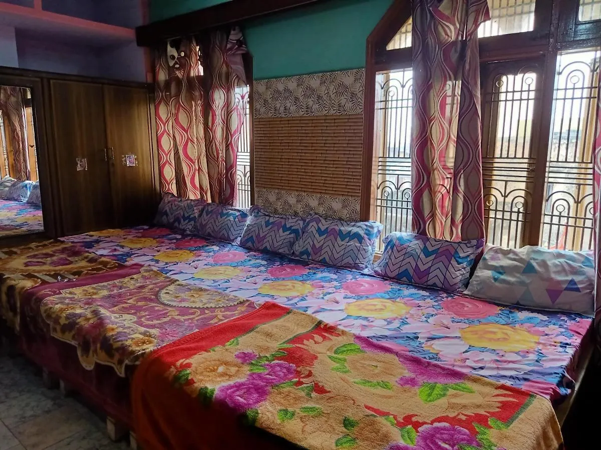 Kashi Annapurna Guest House 0*, Varanasi India
